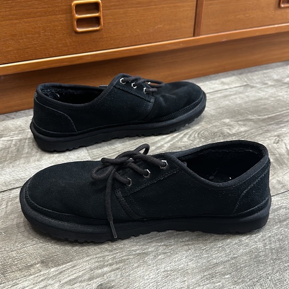 Ugg size 11 - Picture 3 of 5